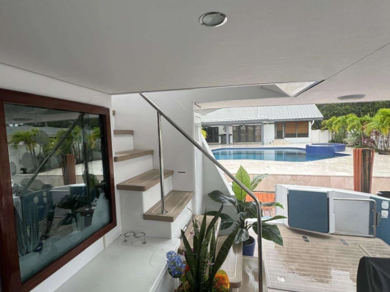 Two Oceans SCOTT FREE charter bareboat or skippered in  Fort Lauderdale