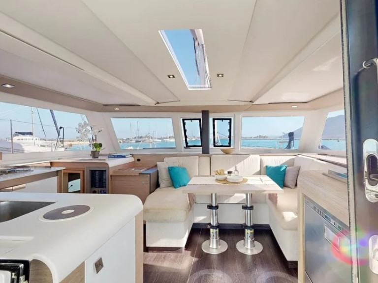 Yacht hire Paros (Island) cheap Isla 40