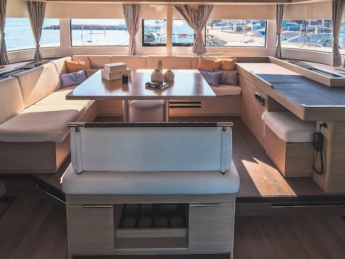 Hire Catamaran with or without skipper Lagoon Mykonos (Island)