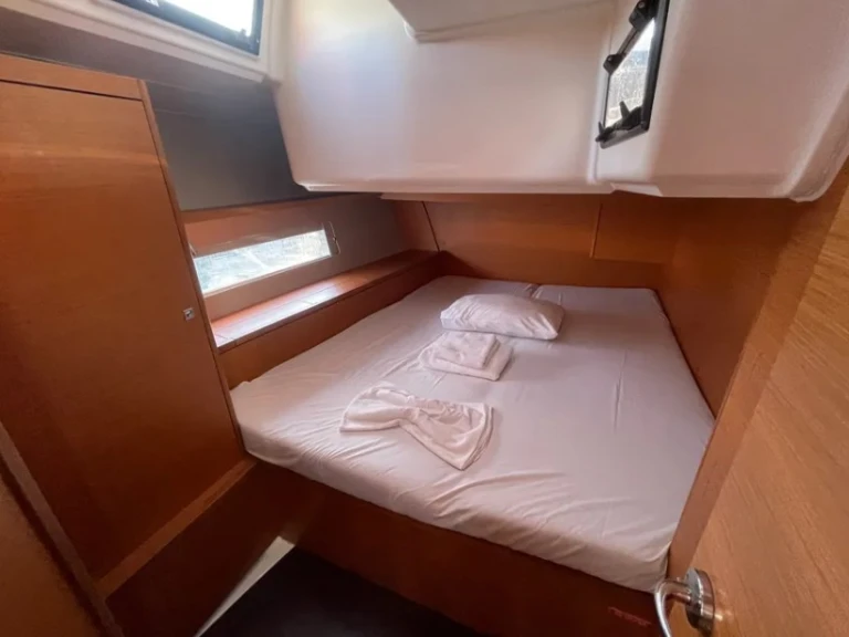 Hire Sailboat Dufour with a boat licence