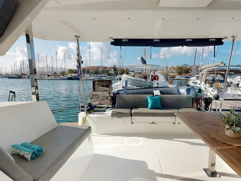 Yacht hire Paros (Island) cheap Isla 40