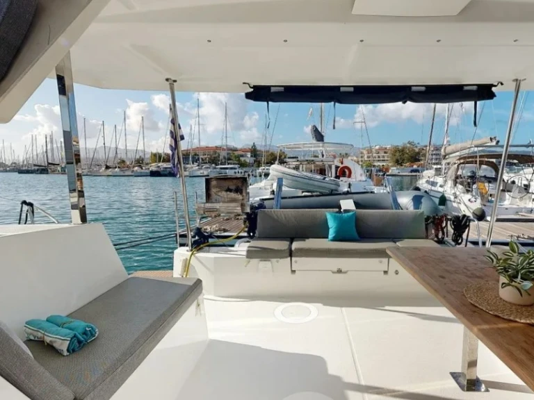 Yacht hire Paros (Island) cheap Isla 40