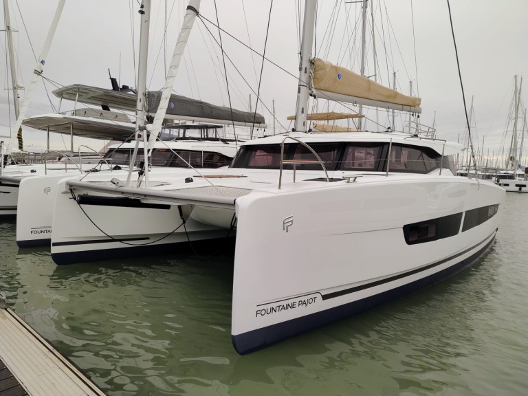 Hire Catamaran with or without skipper Fountaine Pajot Préveza
