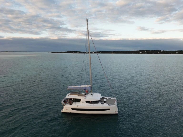 Hire Catamaran Bali with a boat licence