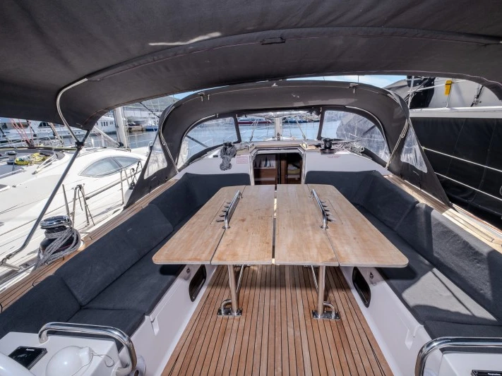 Charter a Elan Impression 50.1 in Šibenik on Samboat