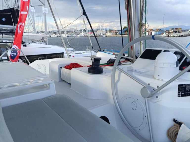Yacht hire Nydri cheap Bali Catspace Voile