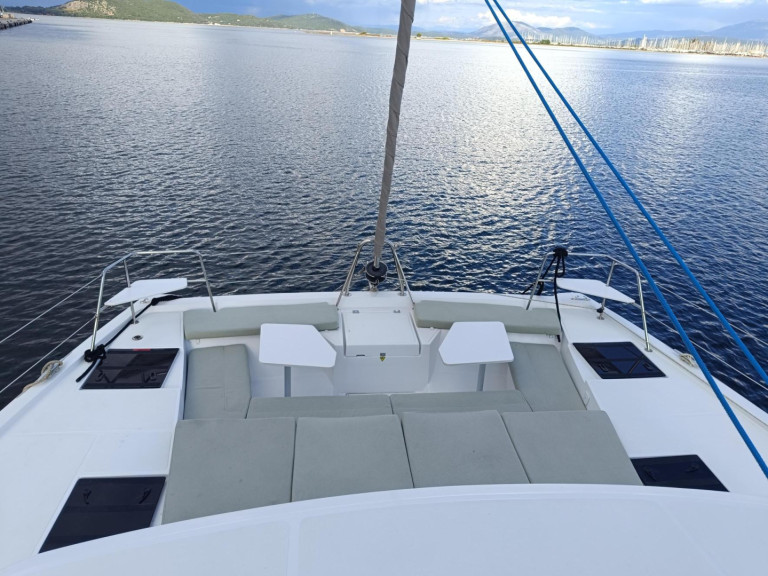 Charter a Bali Bali Catspace Voile in Nydri on Samboat