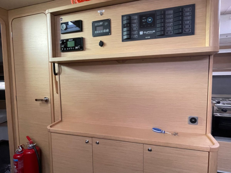 Yacht hire Préveza cheap Dufour 48