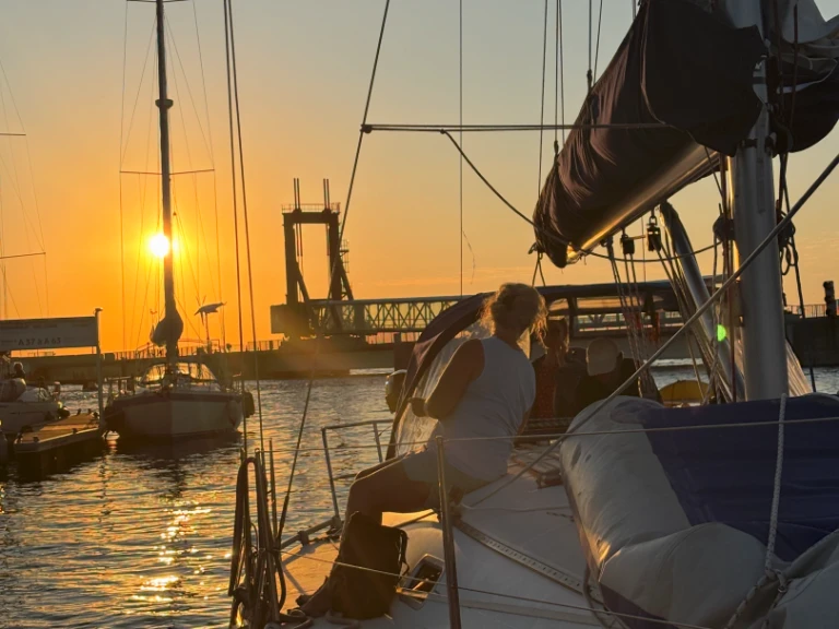 Sailboat to hire Saint-Malo at the best price