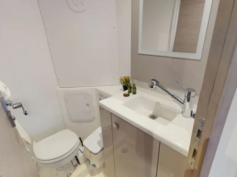Catamaran to hire Paros (Island) at the best price
