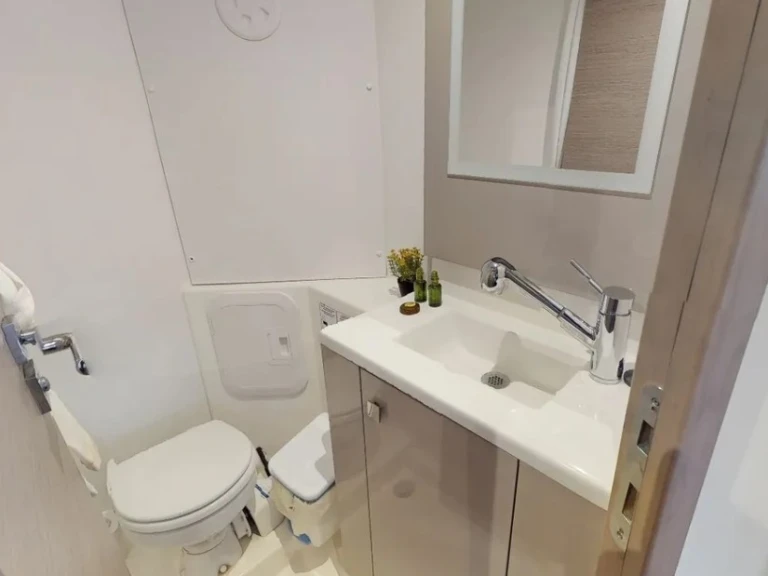 Catamaran to hire Paros (Island) at the best price