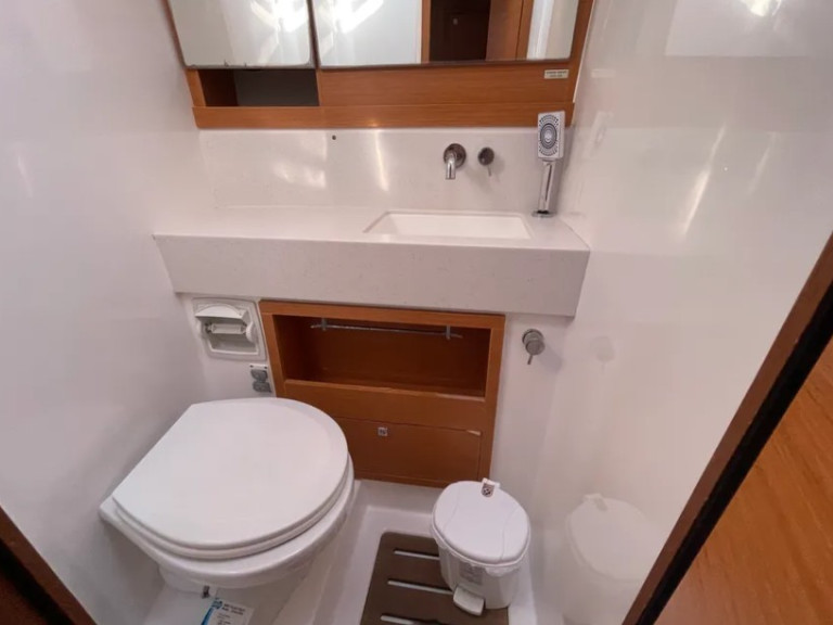 Hire a Dufour Dufour 470 Rhodes (City)