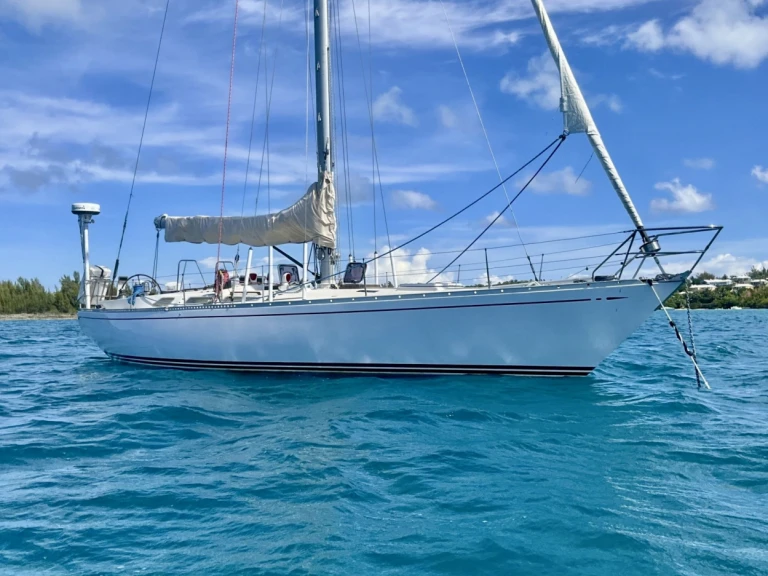 Hire Sailboat Nautor Swan with a boat licence