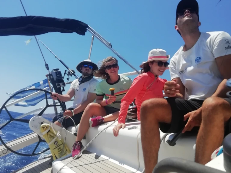 Hire Sailboat Salona with a boat licence