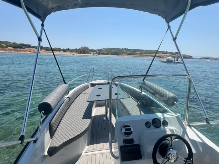 Hire Motorboat with or without skipper ISATEK TEKNE Glyfada
