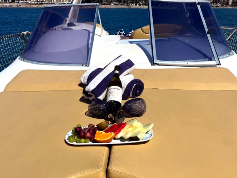 Motorboat hire in Salou - Sessa Marine C30