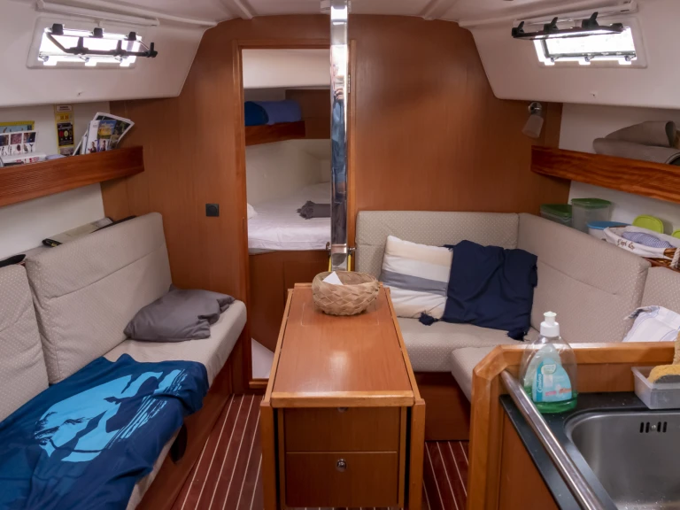 Yacht charter Bormes-les-Mimosas - Bavaria Bavaria 32 Cruiser on SamBoat