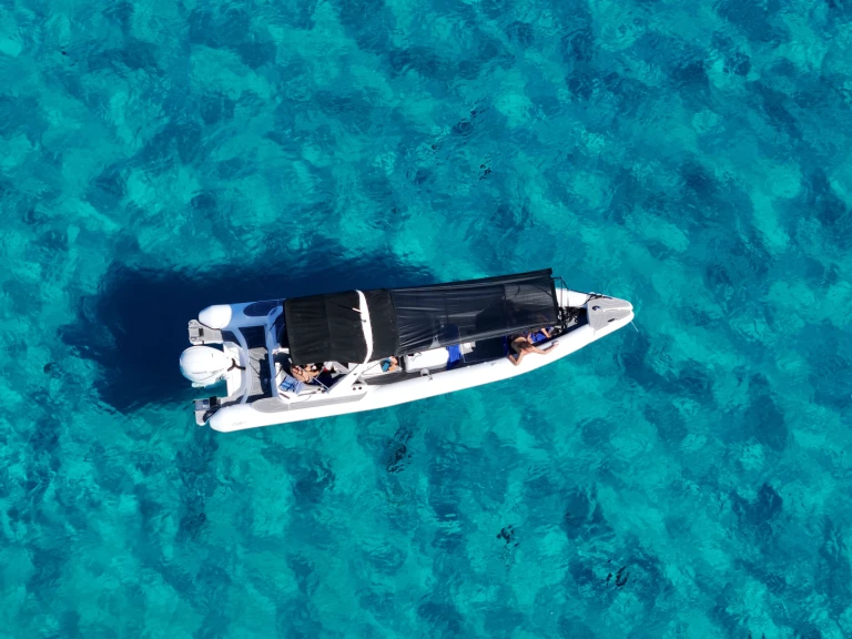 Hire a Fost Matrix 32 Marina Aliki