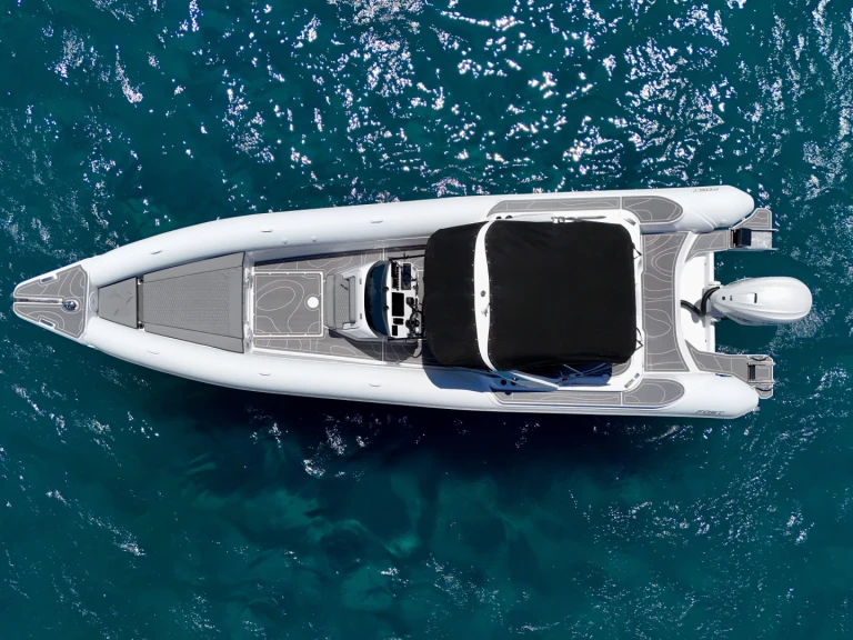 Yacht hire Marina Aliki cheap 32