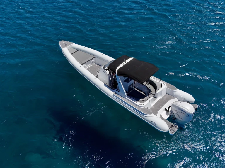 Charter a Fost Matrix 32 in Marina Aliki on Samboat