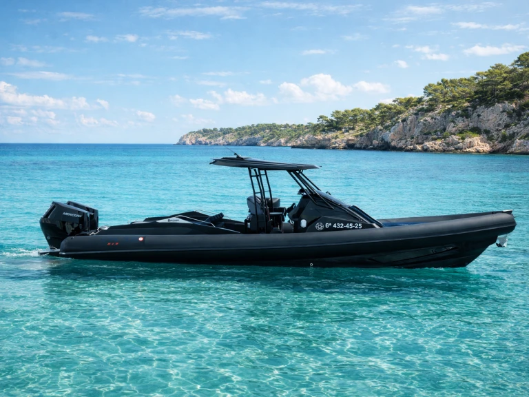 Charter a Spx 32 in Puerto de Pollensa on Samboat