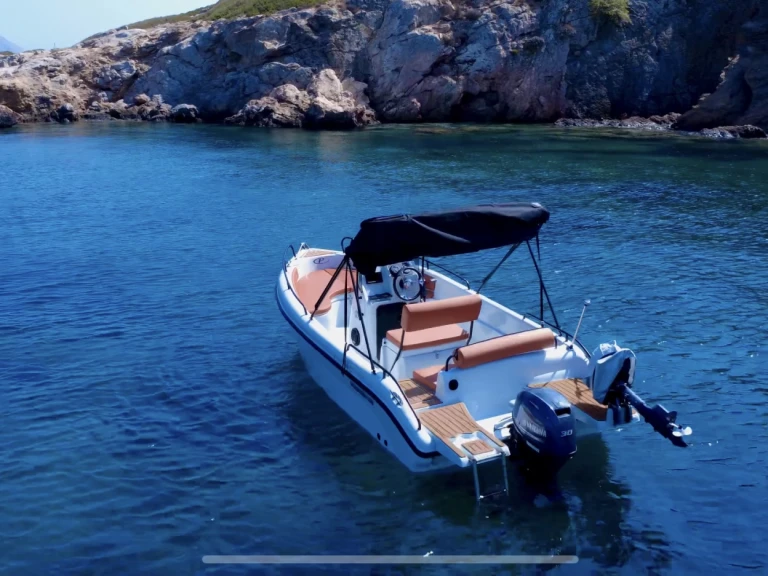 Motorboat to hire Anavyssos at the best price