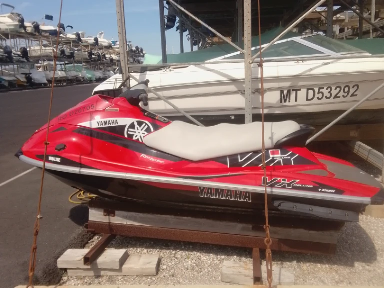 Yacht charter Port Leucate - Yamaha Yamaha VX on SamBoat