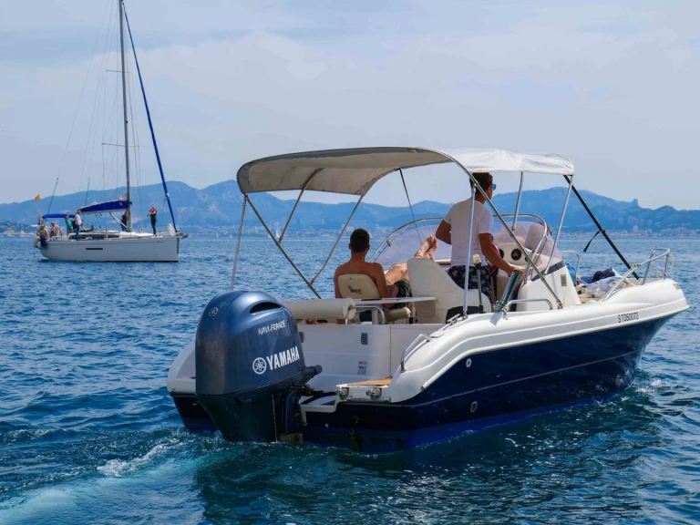 Yacht charter France - Pacific Craft Pacific Craft 650 WA on SamBoat