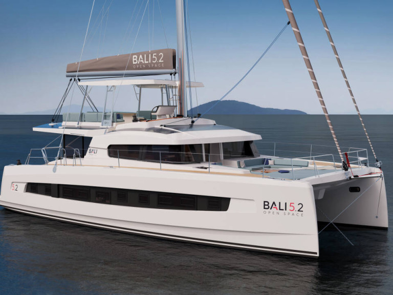 Yacht hire Nassau cheap Bali 5.2 - 6 + 2 cab.
