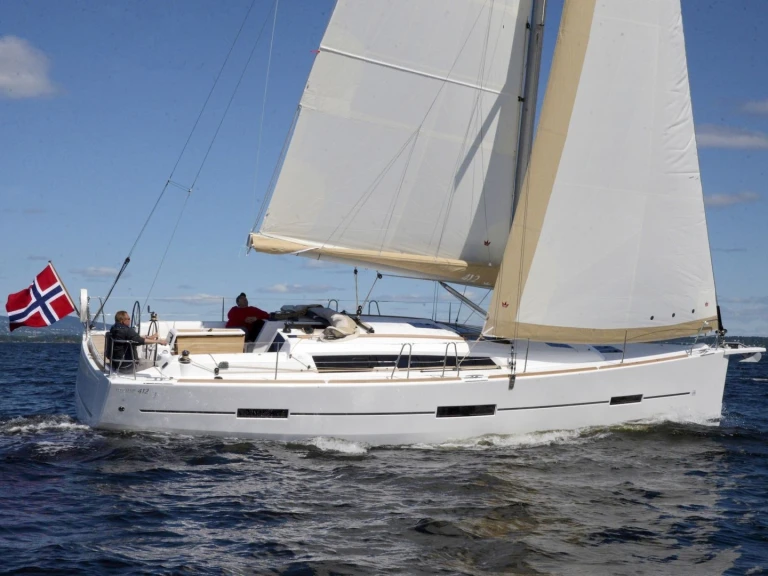 Hire Sailboat with or without skipper Dufour Parham Town