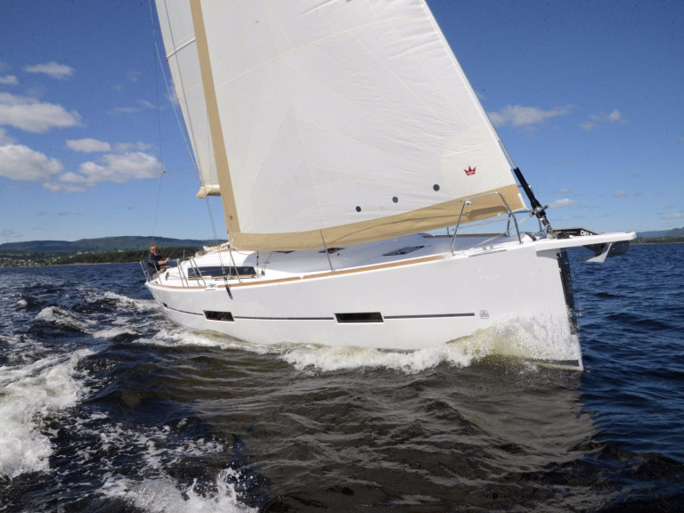 Hire Sailboat Dufour with a boat licence