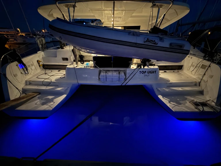 Yacht charter Split - Lagoon Lagoon 42 on SamBoat