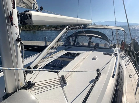 Yacht hire Perigiali cheap Cruiser 51