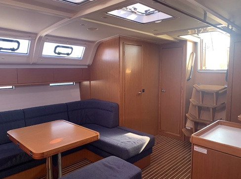Sailboat hire in Perigiali - Bavaria Cruiser 51