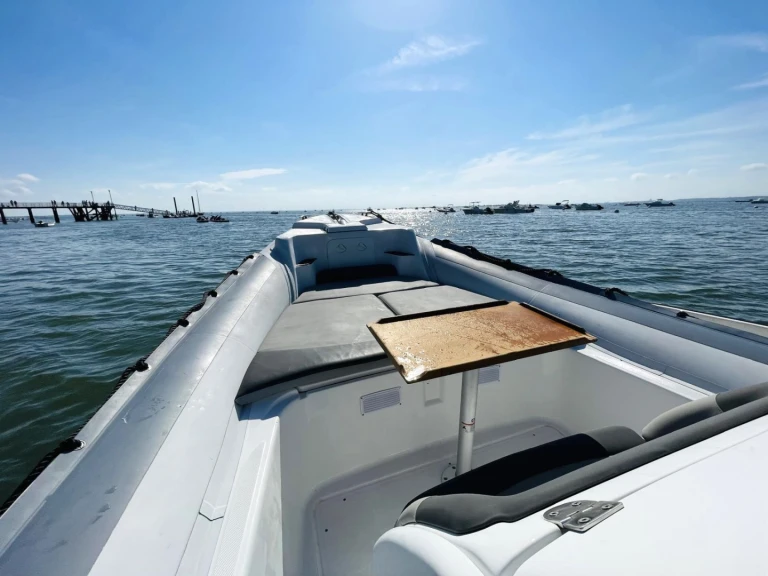 Yacht charter Lège-Cap-Ferret - Lomac Lomac 760 IN on SamBoat