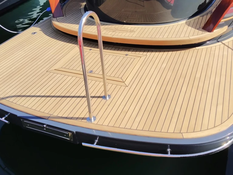 Gozzo POSITANO 32 charter bareboat or skippered in  Marina de Palamós