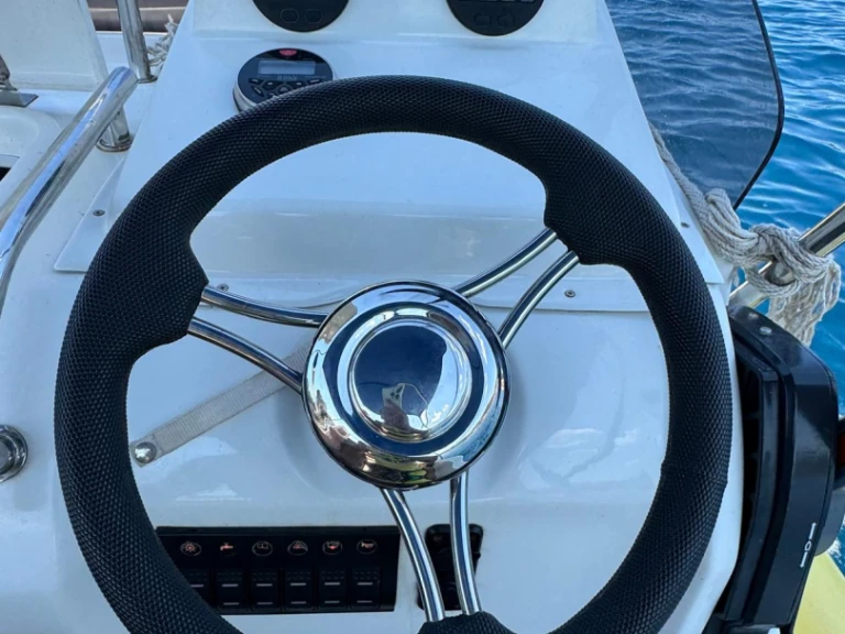 Charter a Solemar Solemar S 580 in Hvar on Samboat
