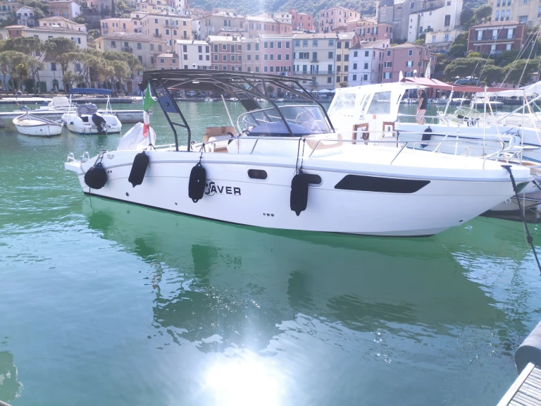 Hire Motorboat Saver with a boat licence