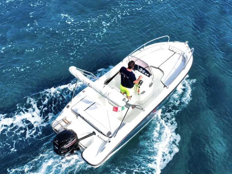 Motorboat hire in Taormina - Trimarchi Trimarchi 57 S Pro