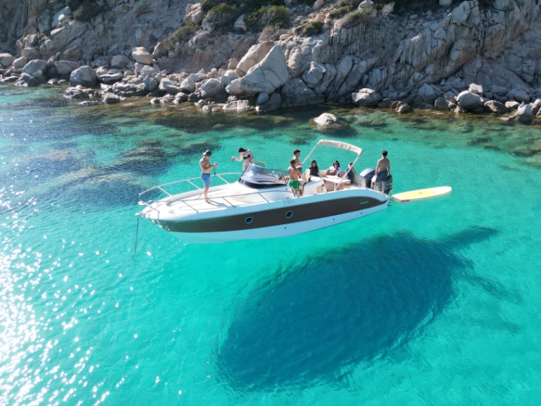 Motorboat to hire Poltu Quatu at the best price