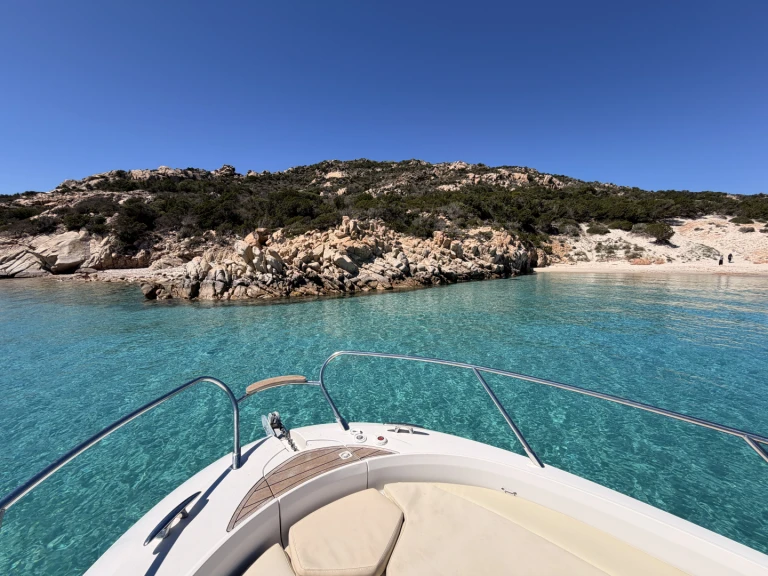Motorboat hire in Poltu Quatu - Sessa Marine Key Largo 30
