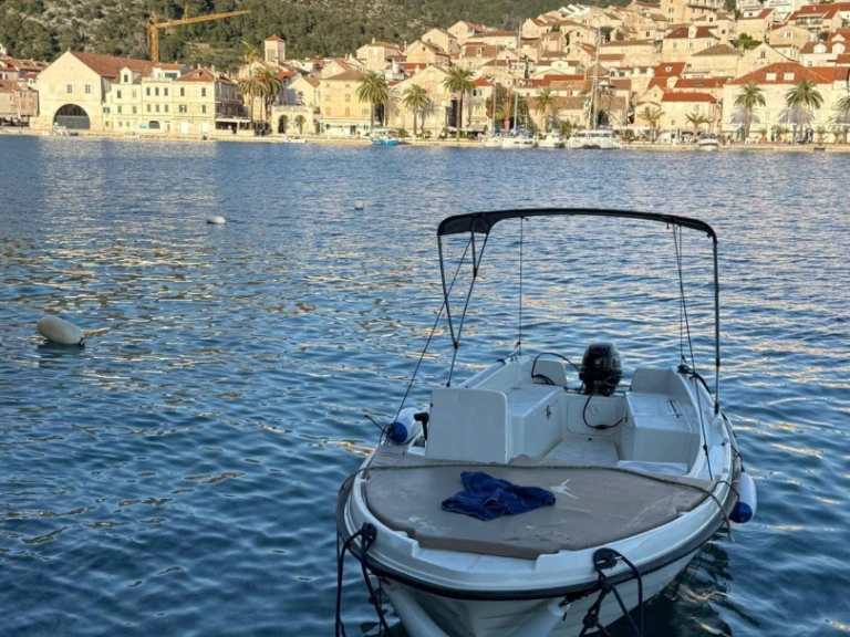 Motorboat hire in Hvar - Betina 500