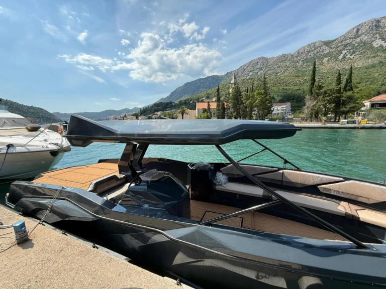 Yacht charter Hvar - Alesta Raptor on SamBoat