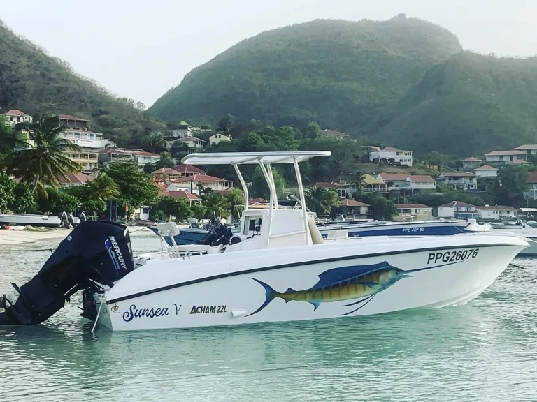 Hire a Acham 22 L Le Gosier