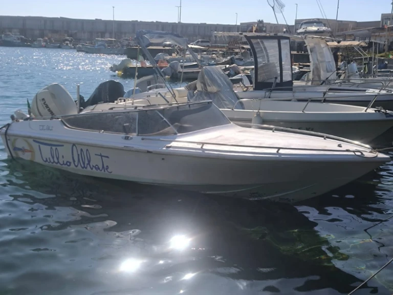 Yacht hire Italy cheap Sea star