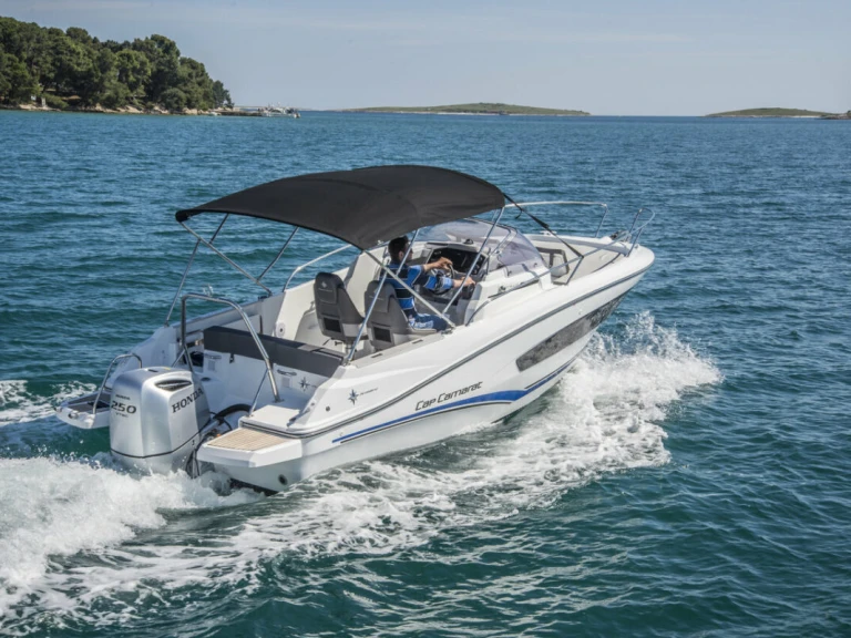 Motorboat to hire Antibes at the best price