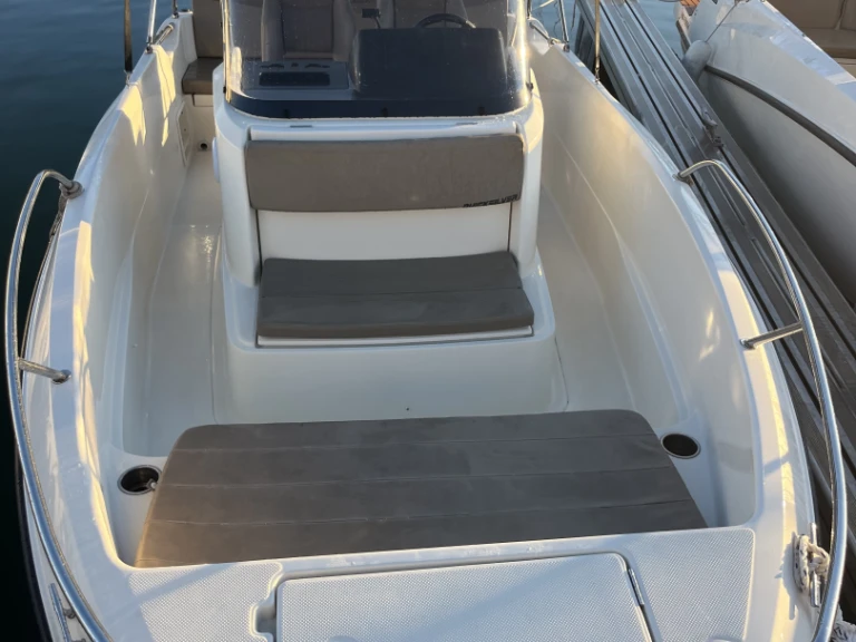 Yacht charter Marseille - Quicksilver Activ 605 Open on SamBoat