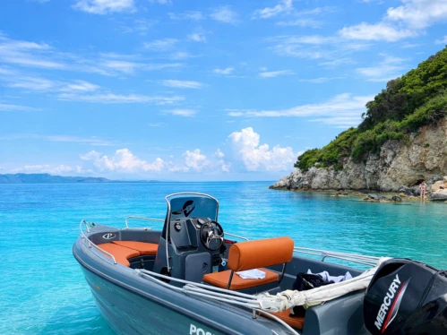 Yacht charter World - Poseidon Blu Water 170 on SamBoat