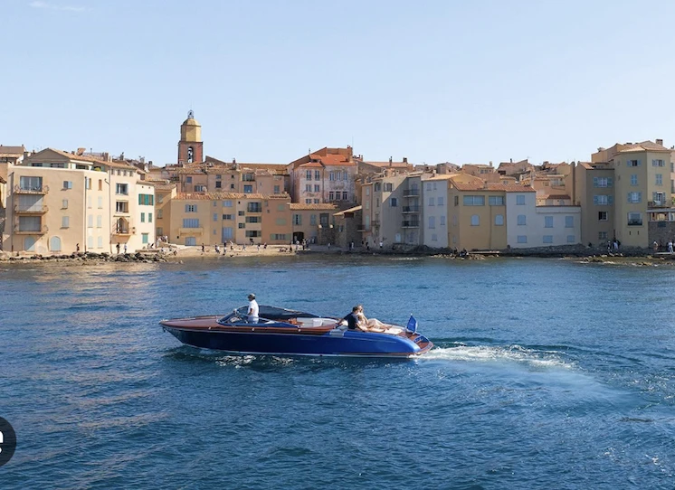 Hire Motorboat with or without skipper Riva Port de Saint Tropez