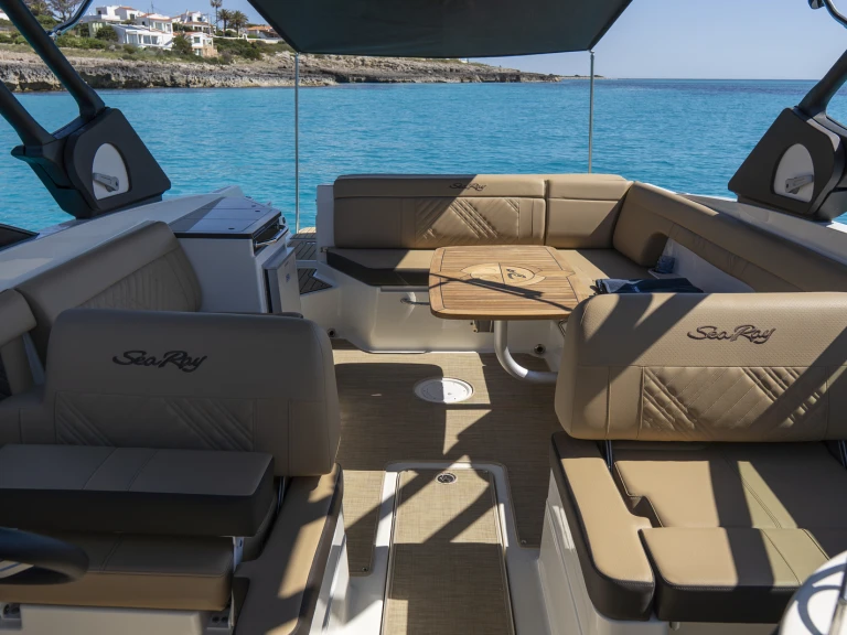 Charter a Sea Ray SDX 290 in Mahon Port on Samboat